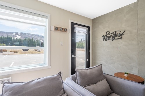 Hall d'entrée/Vestibule - 881-875 Route 117, Mont-Blanc, QC - Indoor Photo Showing Other Room