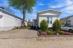 30 13e Avenue O.  Gatineau (Gatineau), QC J8T 5R1