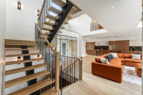 Staircase - 170 Ch. De L'Éléphant, Stanstead - Canton, QC - Indoor Photo Showing Other Room