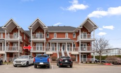 1108 Rue Bourdages Québec (Les Rivières), QC G1M 3H9