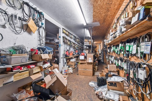 Commerce - 1801 Route Louis-Cyr, Saint-Jean-De-Matha, QC - Indoor With Storage