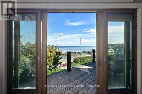 183 Lake Drive, Blue Mountains, ON - Indoor With Body Of Water