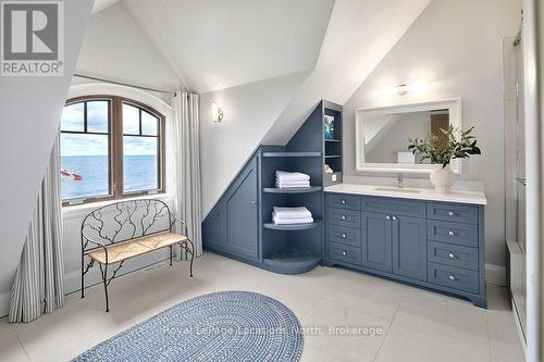 183 Lake Drive, Blue Mountains, ON - Indoor Photo Showing Bathroom