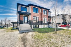 8  - 10 Rue F.-X.-Boileau  Gatineau (Buckingham), QC J8L 0Y5