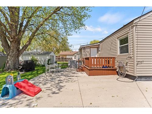 2383 Elsmere, Windsor, ON 