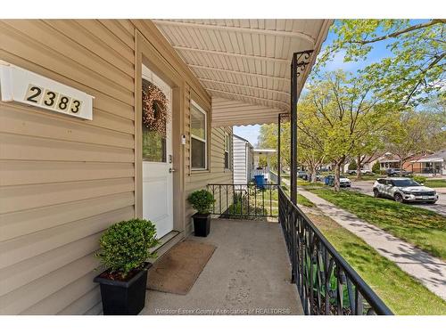 2383 Elsmere, Windsor, ON 