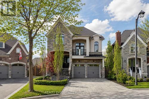 10 SIM HILL CRESCENT  King, ON L7B 0C4