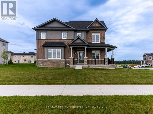 66 STATELY DRIVE  Wasaga Beach, ON L9Z 0L6