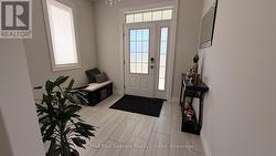 large foyer - 