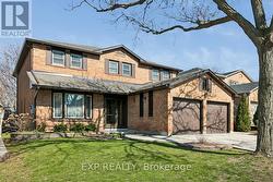 209 NOTTINGHAM DRIVE  Oakville, ON L6H 4H7