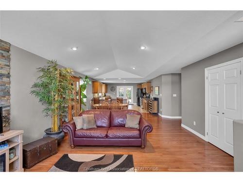 8 Windfield Crescent, Chatham, ON 