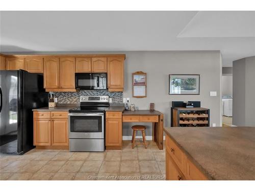 8 Windfield Crescent, Chatham, ON 