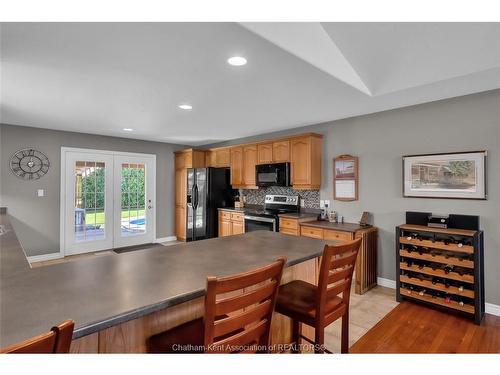 8 Windfield Crescent, Chatham, ON 