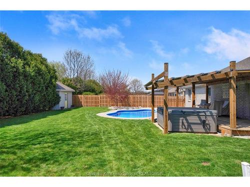 8 Windfield Crescent, Chatham, ON 