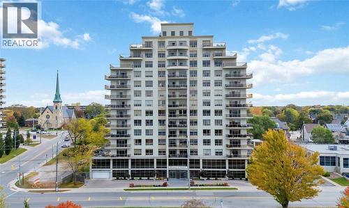 350 FRONT STREET North Unit# 401  Sarnia, ON N7T 1A0