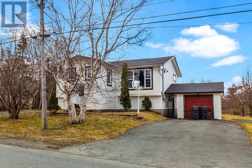 26 Pettens Road  Conception Bay South, NL A1X 4C8