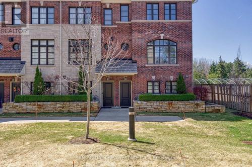 2029 QUEENSBOROUGH GATE  Mississauga, ON L5M 0Y1