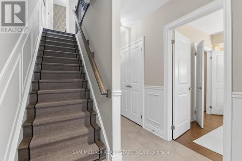 2029 Queensborough Gate, Mississauga, ON - Indoor Photo Showing Other Room