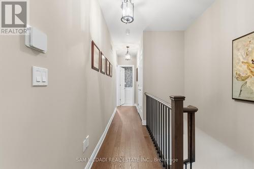 2029 Queensborough Gate, Mississauga, ON - Indoor Photo Showing Other Room