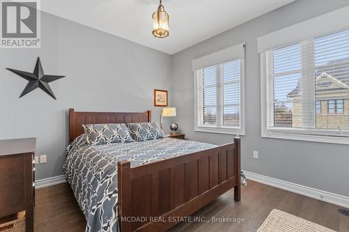 2029 Queensborough Gate, Mississauga, ON - Indoor Photo Showing Bedroom