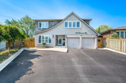 762 Vermouth Avenue  Mississauga, ON L5A 3T3