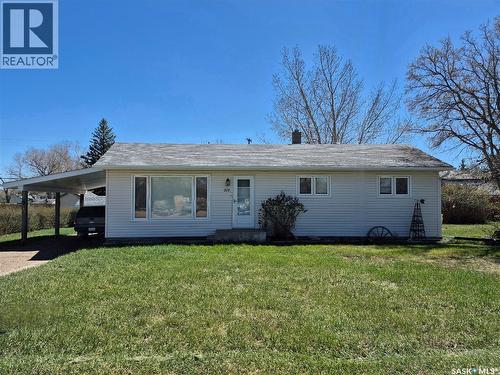 317 2Nd Street W, Ponteix, SK - Outdoor