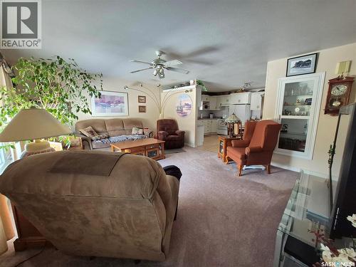 317 2Nd Street W, Ponteix, SK - Indoor