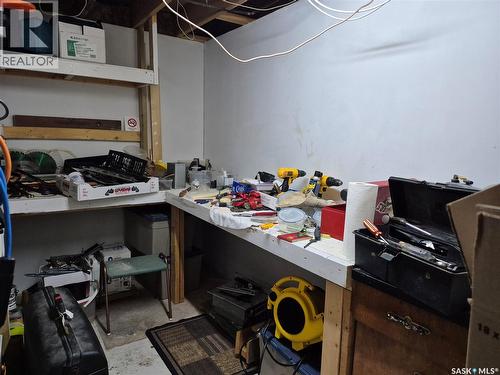 317 2Nd Street W, Ponteix, SK - Indoor