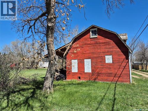 317 2Nd Street W, Ponteix, SK - Outdoor
