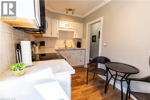 110 Lorne Crescent, Kitchener, ON - Indoor Photo Showing Kitchen