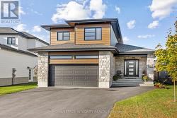 204 HYBRID STREET Russell, ON K0A 1W0