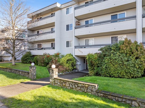103-3235 Quadra St  Saanich, BC V8X 1G4