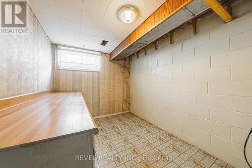 2360 Greenbank Trail, Burlington, ON - Indoor