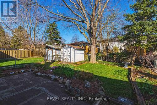 2360 Greenbank Trail, Burlington, ON - Outdoor