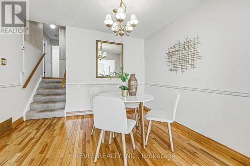 2360 Greenbank Trail, Burlington, ON - Indoor Photo Showing Dining Room