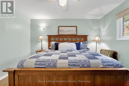 106 Oxford Street, Goderich (Goderich (Town)), ON - Indoor Photo Showing Bedroom
