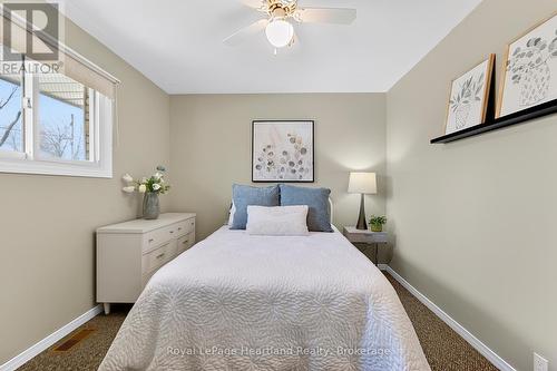 106 Oxford Street, Goderich (Goderich (Town)), ON - Indoor Photo Showing Bedroom