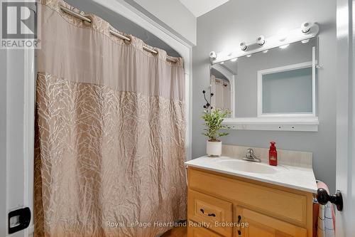 106 Oxford Street, Goderich (Goderich (Town)), ON - Indoor Photo Showing Bathroom