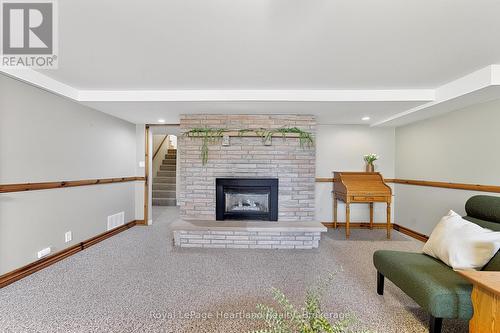 106 Oxford Street, Goderich (Goderich (Town)), ON - Indoor Photo Showing Living Room With Fireplace