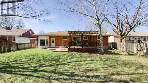 106 Oxford Street, Goderich (Goderich (Town)), ON - Outdoor With Deck Patio Veranda