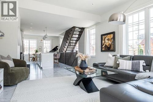 96 Augusta Street, Hamilton, ON - Indoor Photo Showing Living Room