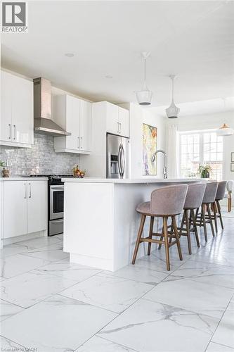 96 Augusta Street, Hamilton, ON - Indoor Photo Showing Kitchen With Upgraded Kitchen