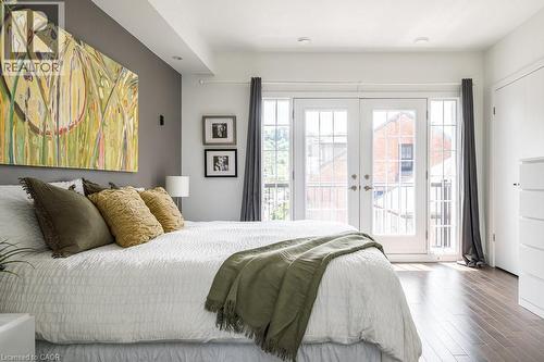 96 Augusta Street, Hamilton, ON - Indoor Photo Showing Bedroom