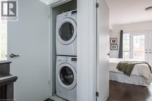 96 Augusta Street, Hamilton, ON - Indoor Photo Showing Laundry Room