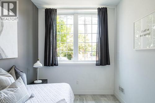 96 Augusta Street, Hamilton, ON - Indoor Photo Showing Bedroom