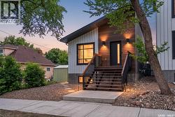 1160 Willow AVENUE Moose Jaw, SK S6H 1G8