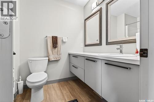 1160 Willow Avenue, Moose Jaw, SK - Indoor Photo Showing Bathroom