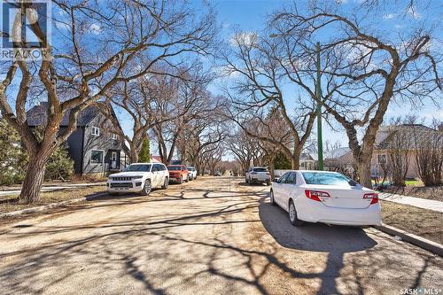 1160 Willow Avenue, Moose Jaw, SK - Outdoor