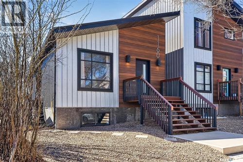 1160 Willow Avenue, Moose Jaw, SK - Outdoor With Exterior