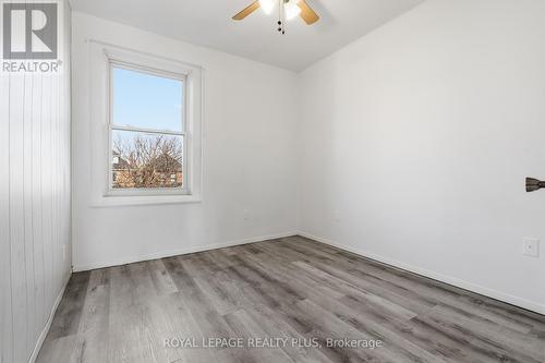 115 Kensington Avenue N, Hamilton, ON - Indoor Photo Showing Other Room
